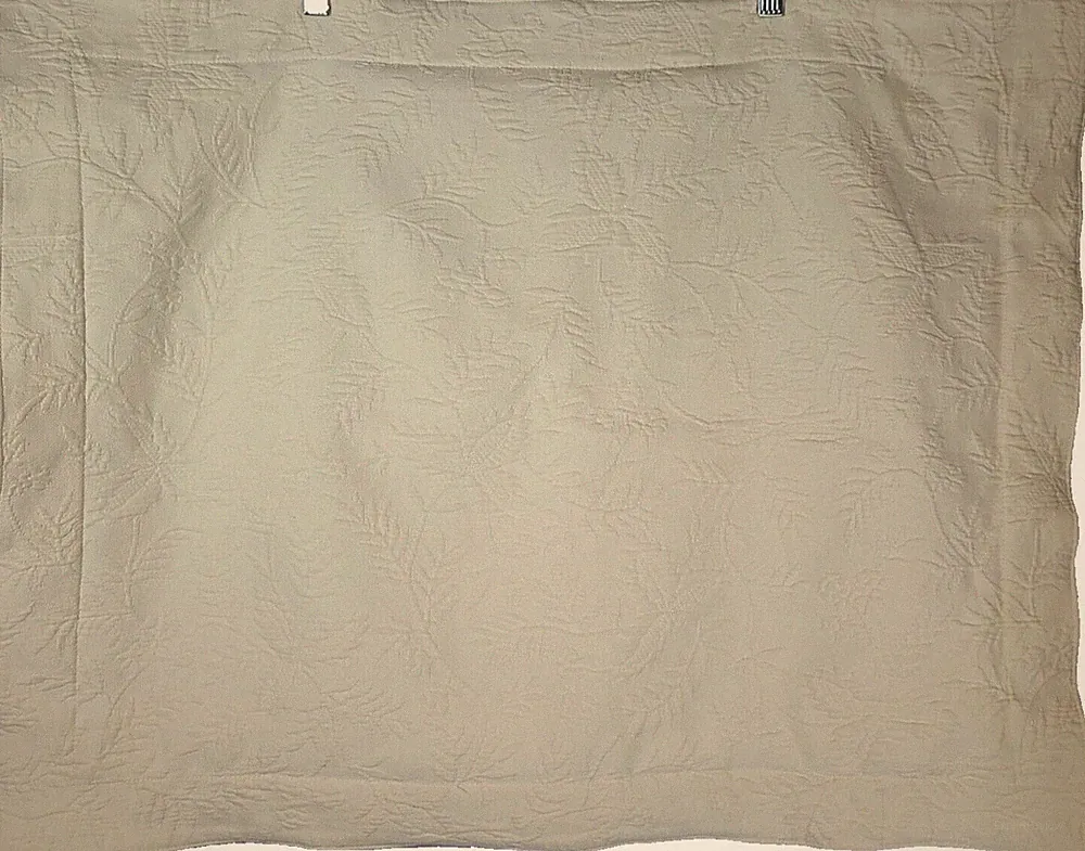Ralph Lauren Floral Matelasse Pillow Shams Set Cream Standard Size 24 x 30