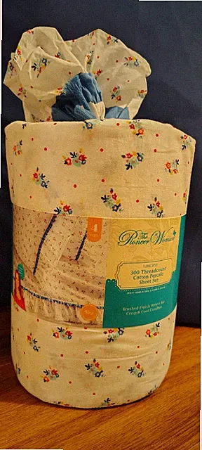 The Pioneer Woman 300 Thread count Cotton 4pc Sheet Set KING Floral Ditsy